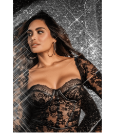 Robe en dentelle transparente à manches longues avec string 